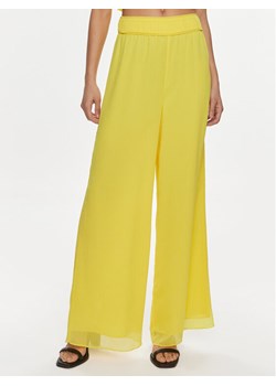 Patrizia Pepe Spodnie materiałowe 2P1584/A061-Y447 Żółty Wide Leg ze sklepu MODIVO w kategorii Spodnie damskie - zdjęcie 182697838