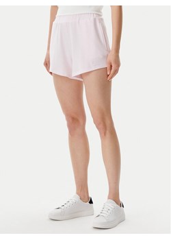 Guess Szorty materiałowe O5GD06 KCQP2 Różowy ze sklepu MODIVO w kategorii Szorty - zdjęcie 182698245