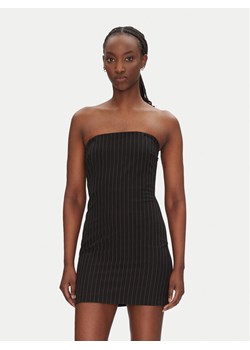 Patrizia Pepe Sukienka koktajlowa 8A1342/A457-F1OO Czarny Slim Fit ze sklepu MODIVO w kategorii Sukienki - zdjęcie 182699125