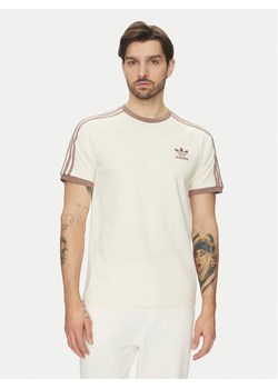 adidas T-Shirt adicolor Classics 3-Stripes JN7020 Écru Slim Fit ze sklepu MODIVO w kategorii T-shirty męskie - zdjęcie 182699216