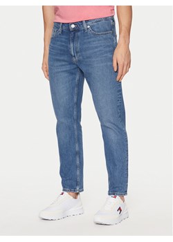 Tommy Jeans Jeansy DM0DM20512 Niebieski Tapered Fit ze sklepu MODIVO w kategorii Jeansy męskie - zdjęcie 182700389