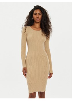 Guess Sukienka dzianinowa Vanessa W4BK24 Z3I22 Beżowy Regular Fit ze sklepu MODIVO w kategorii Sukienki - zdjęcie 182700936