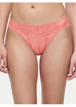 Triumph Figi brazylijskie Lift Smart 10215908 Koralowy ze sklepu MODIVO w kategorii Majtki damskie - zdjęcie 182701079