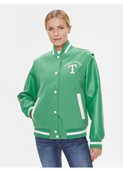 Tommy Jeans Kurtka bomber Letterman DW0DW15958 Zielony Regular Fit ze sklepu MODIVO w kategorii Kurtki damskie - zdjęcie 182701205