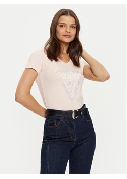 Guess T-Shirt W5RI21 J1314 Beżowy Regular Fit ze sklepu MODIVO w kategorii Bluzki damskie - zdjęcie 182701246