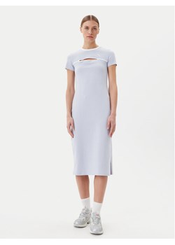 Puma Sukienka codzienna Ess Cut-Out 629769 Błękitny Slim Fit ze sklepu MODIVO w kategorii Sukienki - zdjęcie 182701466