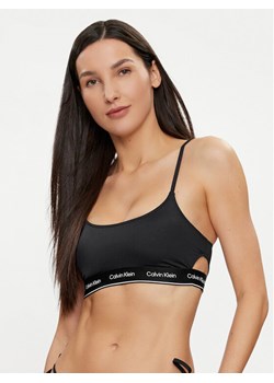 Calvin Klein Swimwear Góra od bikini KW0KW02425 Czarny ze sklepu MODIVO w kategorii Stroje kąpielowe - zdjęcie 182702376