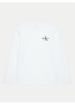 Calvin Klein Jeans Bluzka IU0IU00677 Biały Regular Fit ze sklepu MODIVO w kategorii Bluzki dziewczęce - zdjęcie 182702875