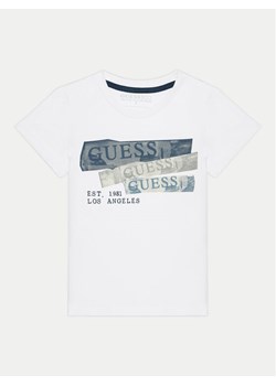 Guess T-Shirt N4BI19 I3Z14 Biały Regular Fit ze sklepu MODIVO w kategorii T-shirty chłopięce - zdjęcie 182704069