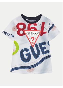 Guess T-Shirt N5RI14 K8HM4 Kolorowy Regular Fit ze sklepu MODIVO w kategorii T-shirty chłopięce - zdjęcie 182705045