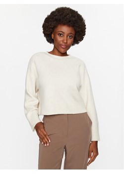 Vero Moda Sweter 10291696 Beżowy Regular Fit - id: 0000302739745 - marki Vero Moda - 182705107 Vero Moda Sweter 10291696 Beżowy Regular Fit ze sklepu MODIVO w kategorii Swetry damskie - zdjęcie 182705107