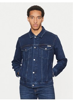 Calvin Klein Jeans Kurtka jeansowa J30J326553 Granatowy Straight Fit ze sklepu MODIVO w kategorii Kurtki męskie - zdjęcie 182705378