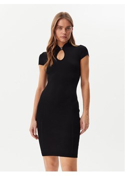 Guess Sukienka dzianinowa W5GK46 Z3L10 Czarny Slim Fit ze sklepu MODIVO w kategorii Sukienki - zdjęcie 182705448