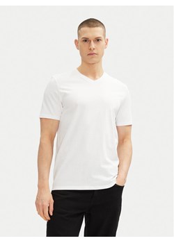 Calvin Klein Jeans T-Shirt LV040HM298 Biały Regular Fit ze sklepu MODIVO w kategorii T-shirty męskie - zdjęcie 182705486