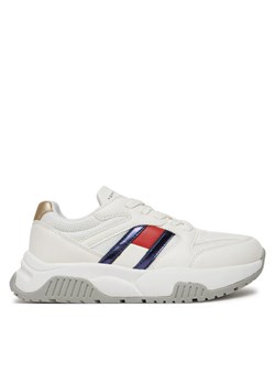 Tommy Hilfiger Sneakersy Flag Low Cut Lace-Up Sneaker T3A9-33550-1697 S Biały ze sklepu MODIVO w kategorii Buty sportowe dziecięce - zdjęcie 182705668