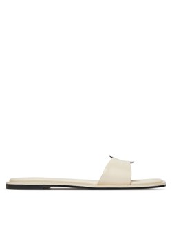 Calvin Klein Klapki Flat Slide W/Ck Hw Big - Lth HW0HW02482 Écru ze sklepu MODIVO w kategorii Klapki damskie - zdjęcie 182705897