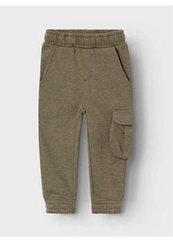 NAME IT Spodnie dresowe Varonto 13225459 Brązowy Regular Fit ze sklepu MODIVO w kategorii Spodnie i półśpiochy - zdjęcie 182705967