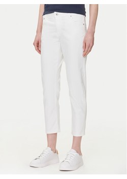 Mustang Jeansy Crosby 1016544 Biały Slim Fit ze sklepu MODIVO w kategorii Jeansy damskie - zdjęcie 182706298