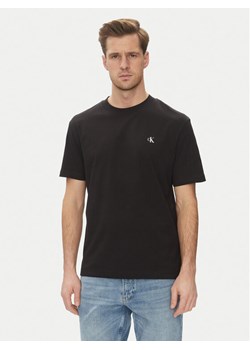 Calvin Klein Jeans T-Shirt Painted J30J327523 Czarny Regular Fit ze sklepu MODIVO w kategorii T-shirty męskie - zdjęcie 182706487