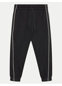 United Colors Of Benetton Spodnie dresowe 330SCF059 Czarny Regular Fit ze sklepu MODIVO w kategorii Spodnie chłopięce - zdjęcie 182707366