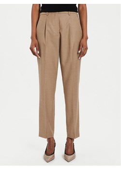 Weekend Max Mara Spodnie materiałowe Caldaia 2425136132 Beżowy Regular Fit ze sklepu MODIVO w kategorii Spodnie damskie - zdjęcie 182708587