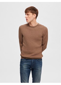 Selected Homme Sweter 16090606 Brązowy Regular Fit ze sklepu MODIVO w kategorii Swetry męskie - zdjęcie 182708799