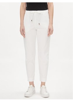 Max Mara Leisure Spodnie materiałowe Terreno 2416131058 Biały Regular Fit ze sklepu MODIVO w kategorii Spodnie damskie - zdjęcie 182709537