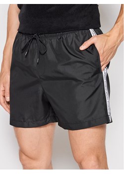 Calvin Klein Swimwear Szorty kąpielowe Medium Drawstringnos KM0KM00741 Czarny Regular Fit ze sklepu MODIVO w kategorii Kąpielówki - zdjęcie 182710765