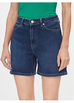 Tommy Hilfiger Szorty jeansowe Dnm Straight Short Rw Kai WW0WW41320 Niebieski Slim Fit ze sklepu MODIVO w kategorii Szorty - zdjęcie 182710968