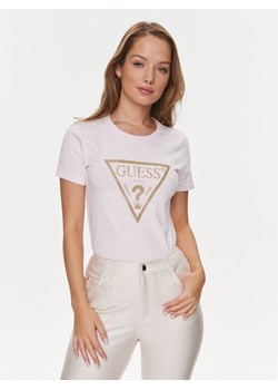 Guess T-Shirt W4RI69 J1314 Różowy Regular Fit ze sklepu MODIVO w kategorii Bluzki damskie - zdjęcie 182711237