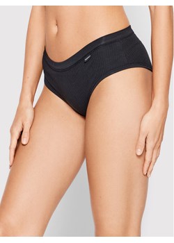 Chantelle Figi brazylijskie Comfort C15P40 Czarny ze sklepu MODIVO w kategorii Majtki damskie - zdjęcie 182712437