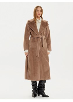 Guess Futro Ada W4BL02 WGHM0 Beżowy Regular Fit ze sklepu MODIVO w kategorii Płaszcze damskie - zdjęcie 182712569