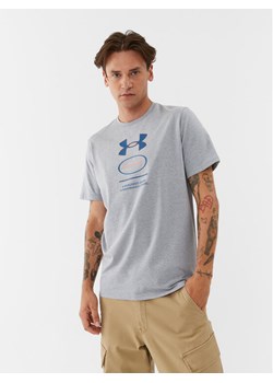Under Armour T-Shirt Ua Core Novelty Graphic Ss 1380957 Szary Loose Fit ze sklepu MODIVO w kategorii T-shirty męskie - zdjęcie 182713256