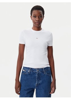 Calvin Klein Jeans T-Shirt J20J225245 Biały Slim Fit ze sklepu MODIVO w kategorii Bluzki damskie - zdjęcie 182714489