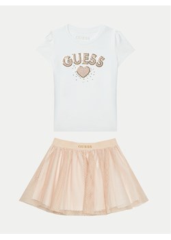 Guess Komplet t-shirt i spódniczka K5RG06 K6YW0 Biały Regular Fit ze sklepu MODIVO w kategorii Komplety dziewczęce - zdjęcie 182715379