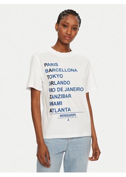 Patrizia Pepe T-Shirt 8M1687/J261-W103 Biały Regular Fit ze sklepu MODIVO w kategorii Bluzki damskie - zdjęcie 182715669