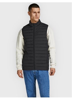 Jack&Jones Kamizelka Recycle 12211132 Czarny Regular Fit - id: 0000209733136 - marki Jack & Jones - 182716808 Jack&Jones Kamizelka Recycle 12211132 Czarny Regular Fit ze sklepu MODIVO w kategorii Kamizelki męskie - zdjęcie 182716808