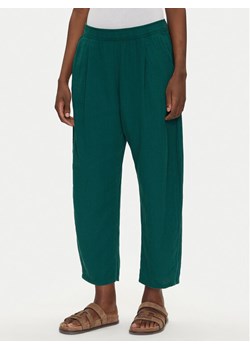 Gap Spodnie materiałowe 713952-04 Zielony Regular Fit ze sklepu MODIVO w kategorii Spodnie damskie - zdjęcie 182717667