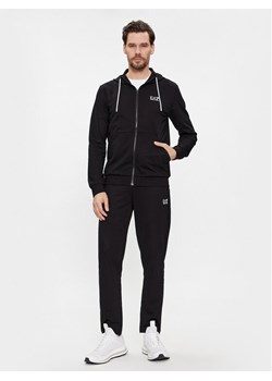 EA7 Emporio Armani Dres 3DPV52 PJ05Z 1200 Czarny Regular Fit ze sklepu MODIVO w kategorii Dresy męskie - zdjęcie 182717819
