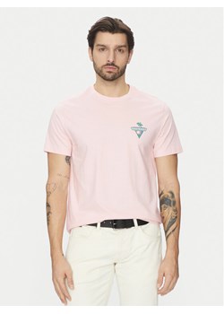 Guess Jeans T-Shirt M5GI55 K8FQ4 Różowy Regular Fit ze sklepu MODIVO w kategorii T-shirty męskie - zdjęcie 182717837