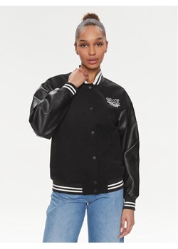Vans Kurtka bomber Varsity Club Bomber VN000GJR Czarny Regular Fit ze sklepu MODIVO w kategorii Kurtki damskie - zdjęcie 182718965