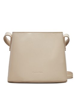 Calvin Klein Torebka K60K612567 Écru ze sklepu MODIVO w kategorii Listonoszki - zdjęcie 182719446