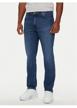 Wrangler Jeansy River 112356835 Niebieski Tapered Fit ze sklepu MODIVO w kategorii Jeansy męskie - zdjęcie 182719946