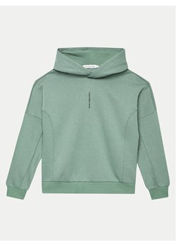Calvin Klein Jeans Bluza Mnimalistic Logo IB0IB02134 Zielony Regular Fit ze sklepu MODIVO w kategorii Bluzy chłopięce - zdjęcie 182720338