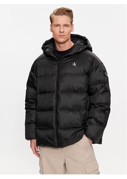 Calvin Klein Jeans Kurtka puchowa J30J324077 Czarny Relaxed Fit ze sklepu MODIVO w kategorii Kurtki męskie - zdjęcie 182720766