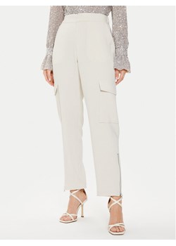 Karen by Simonsen Spodnie materiałowe Nina10104876 Beżowy Straight Fit ze sklepu MODIVO w kategorii Spodnie damskie - zdjęcie 182721538
