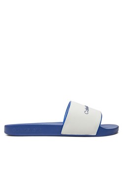 Calvin Klein Jeans Klapki Slide Institutional YM0YM01019 Biały ze sklepu MODIVO w kategorii Klapki męskie - zdjęcie 182721789