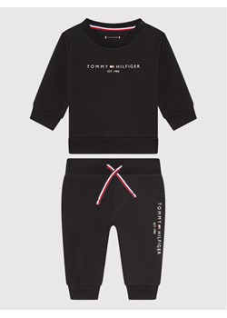 Tommy Hilfiger Dres Baby Essential KN0KN01485 Czarny Regular Fit ze sklepu MODIVO w kategorii Dresy dla niemowlaka - zdjęcie 182722056