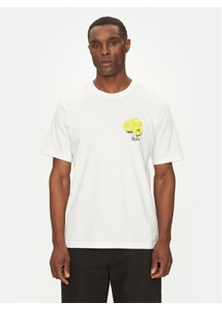 adidas T-Shirt Lounge Still Life Lemons Graphic JJ3959 Biały Regular Fit ze sklepu MODIVO w kategorii T-shirty męskie - zdjęcie 182722466