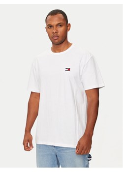 Tommy Jeans T-Shirt DM0DM17995 Biały Regular Fit ze sklepu MODIVO w kategorii T-shirty męskie - zdjęcie 182722536
